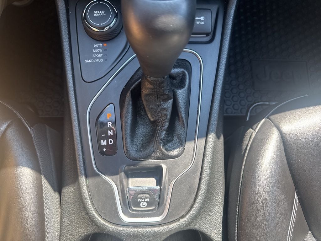 2019 Jeep Cherokee Latitude Plus Comfort Pkg