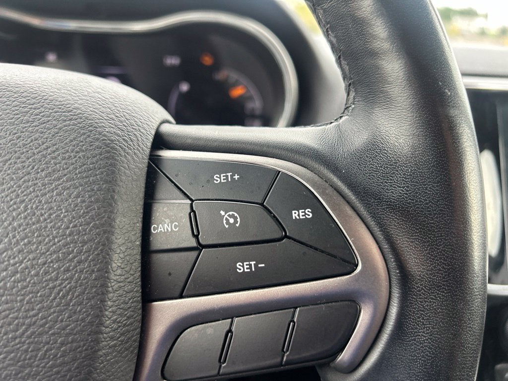 2019 Jeep Grand Cherokee Laredo E