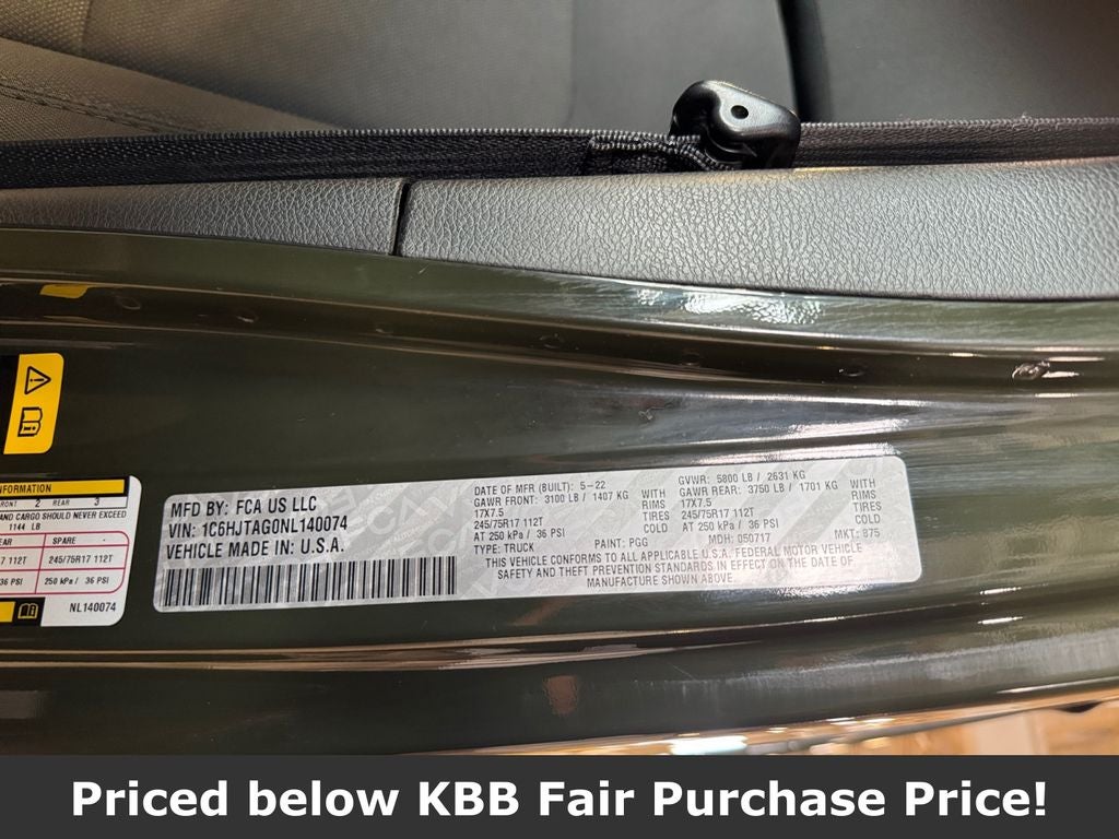 2022 Jeep Gladiator Sport