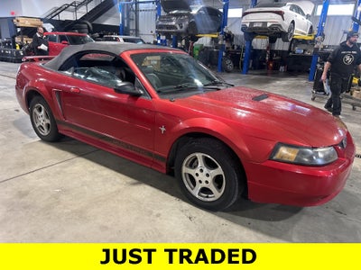 2002 Ford Mustang V6 Deluxe