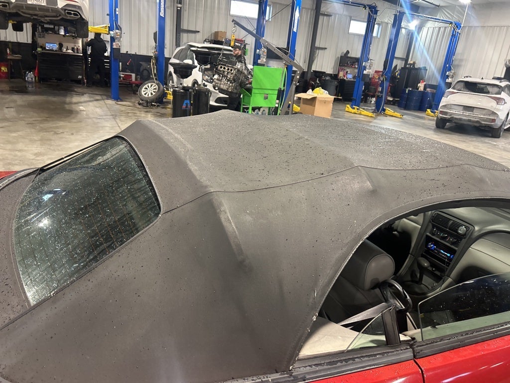 2002 Ford Mustang V6 Deluxe