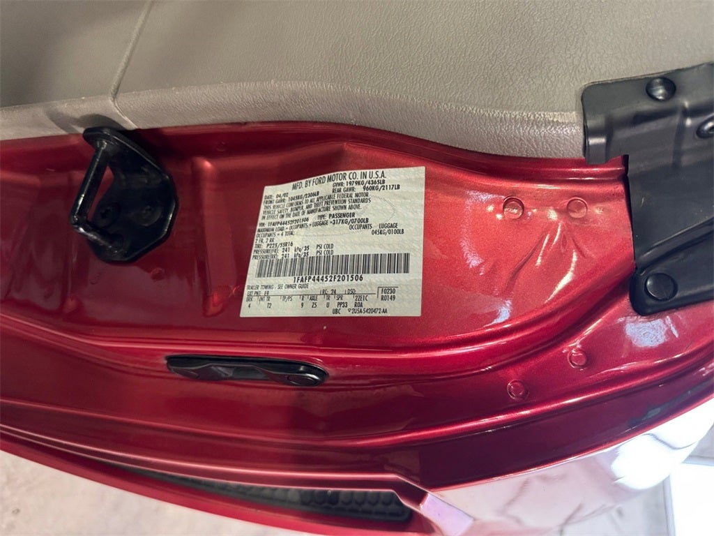 2002 Ford Mustang V6 Deluxe