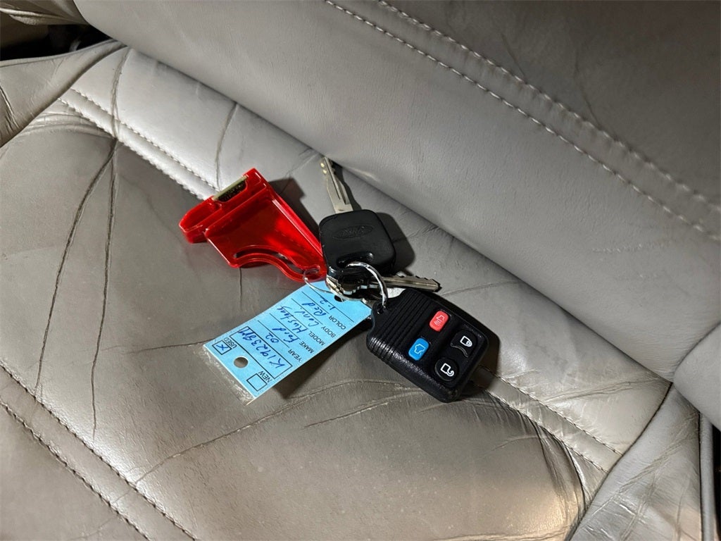 2002 Ford Mustang V6 Deluxe