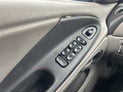 2002 Ford Mustang V6 Deluxe