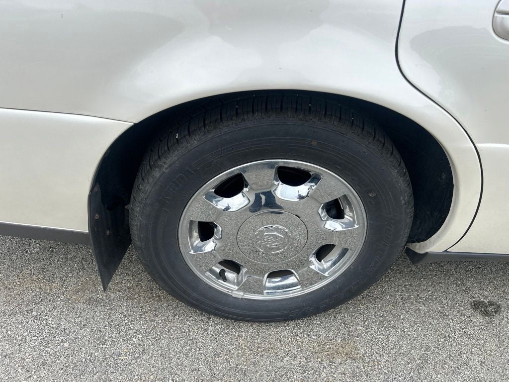 2002 Cadillac DeVille Base