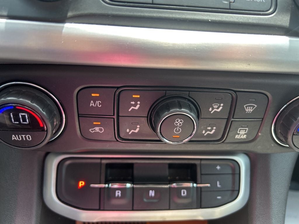 2022 GMC Acadia SLE