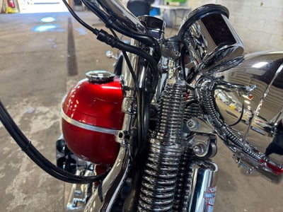 2001 Harley-Davidson Softail Base