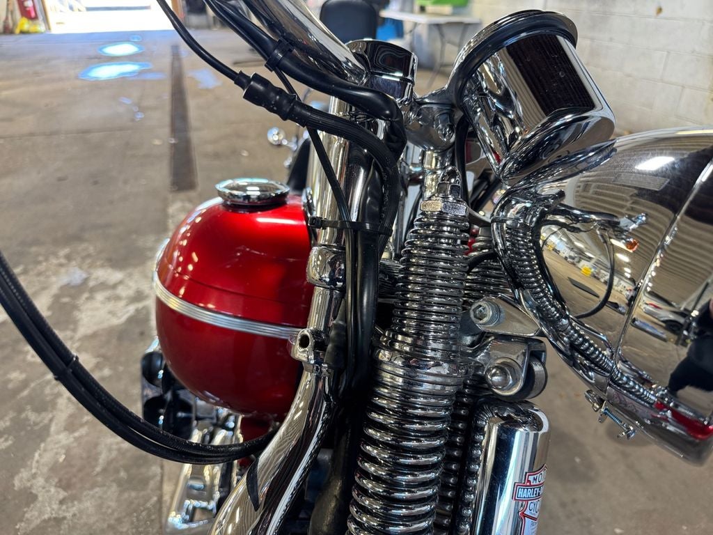 2001 Harley-Davidson Softail Base