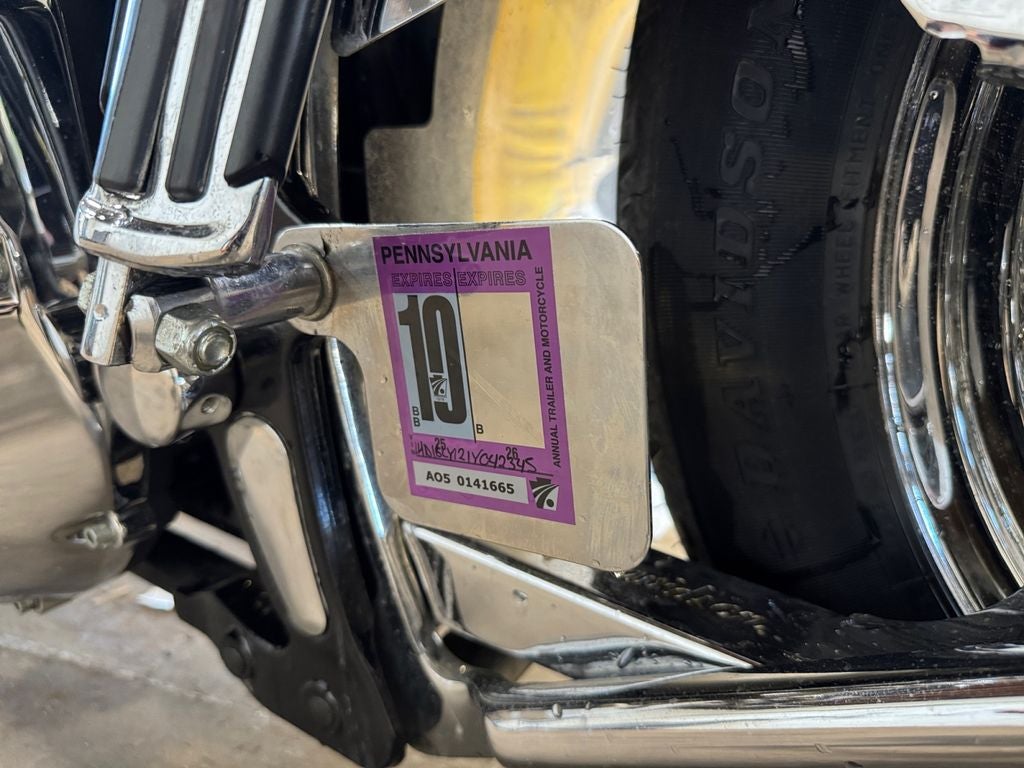 2001 Harley-Davidson Softail Base