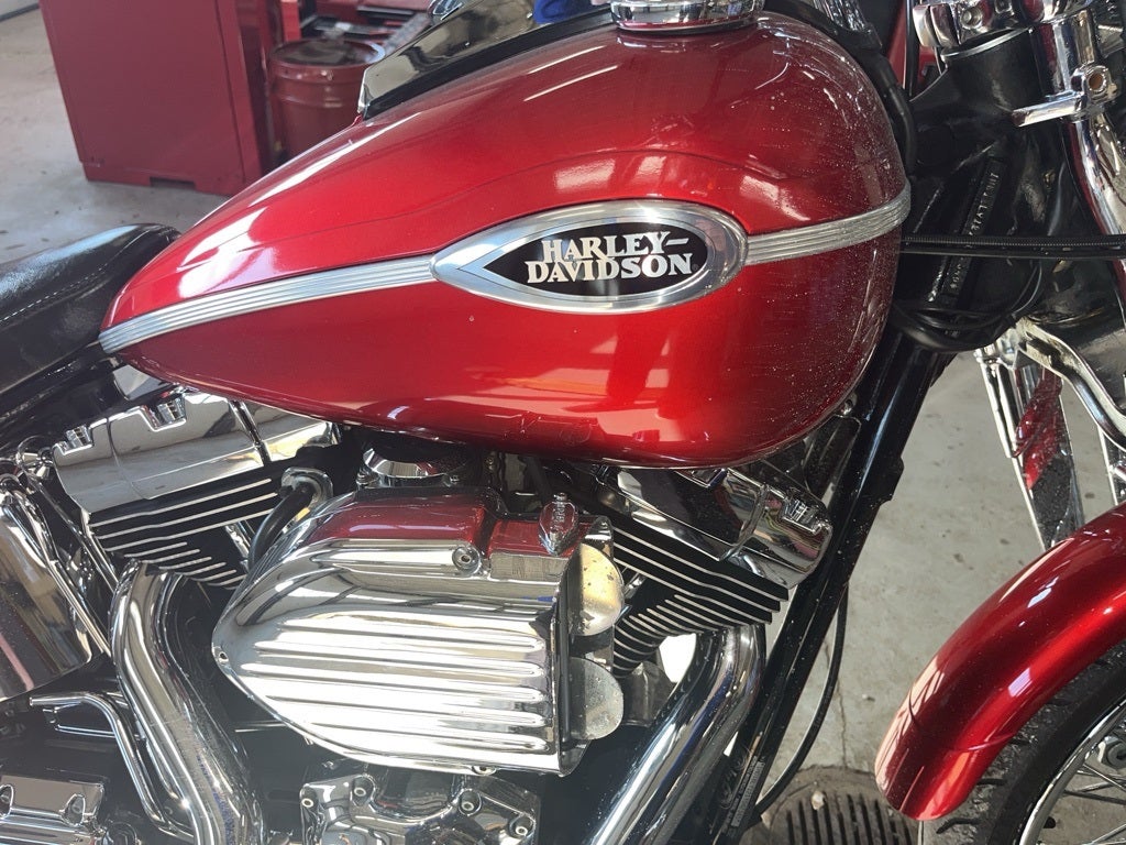 2001 Harley-Davidson Softail Base