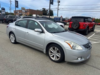 2011 Nissan Altima 3.5 SR