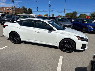 2023 Nissan Altima 2.5 SR