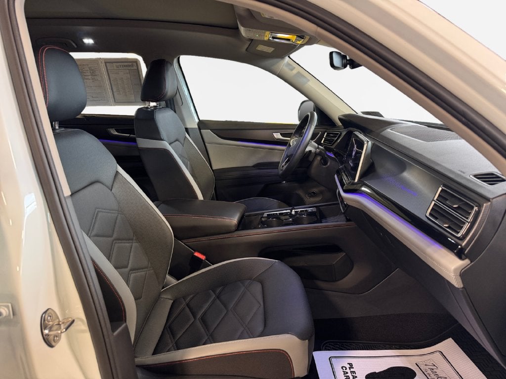 2025 Volkswagen Atlas 2.0T Peak Edition