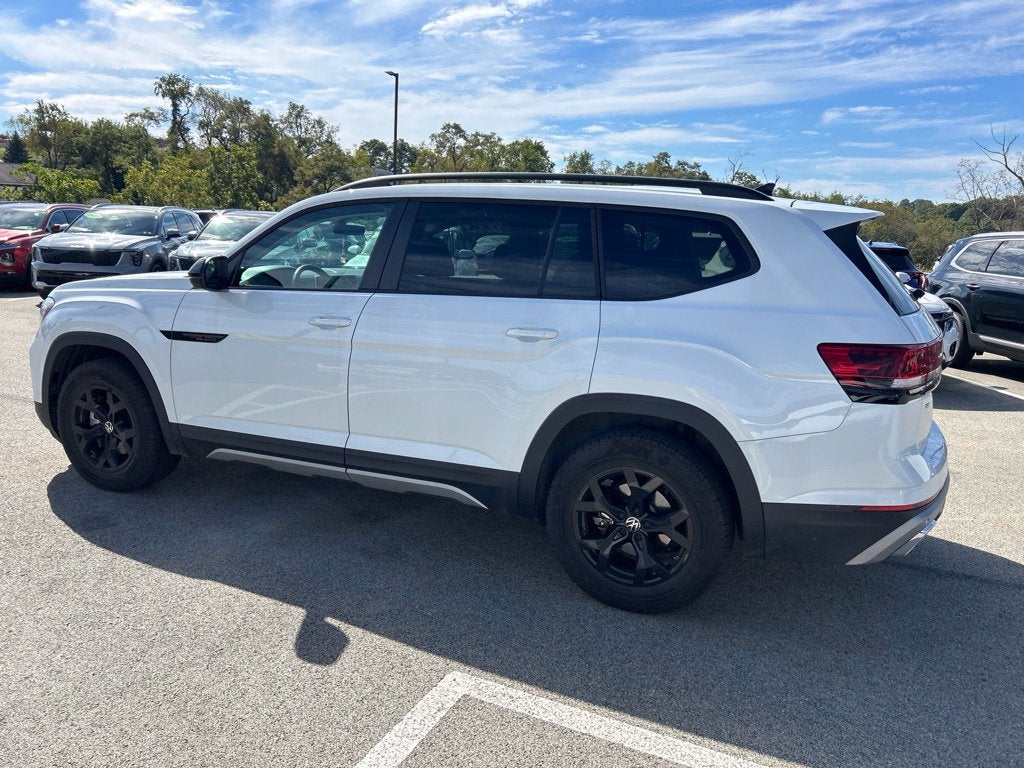 2025 Volkswagen Atlas 2.0T Peak Edition