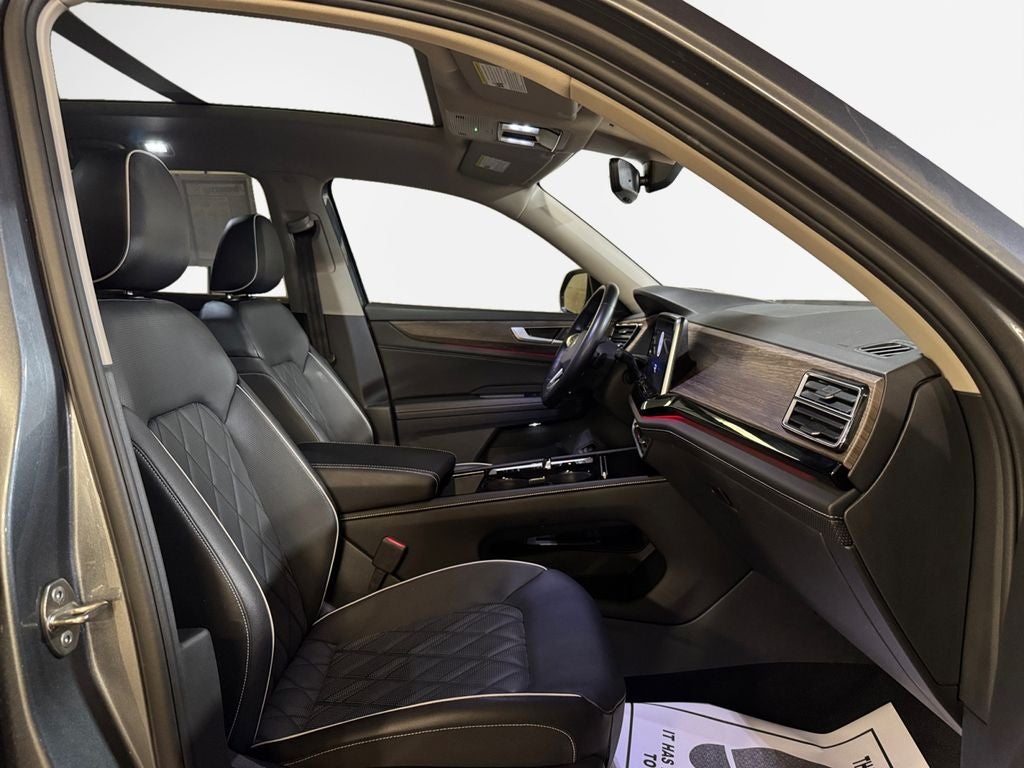 2024 Volkswagen Atlas 2.0T SEL Premium R-Line