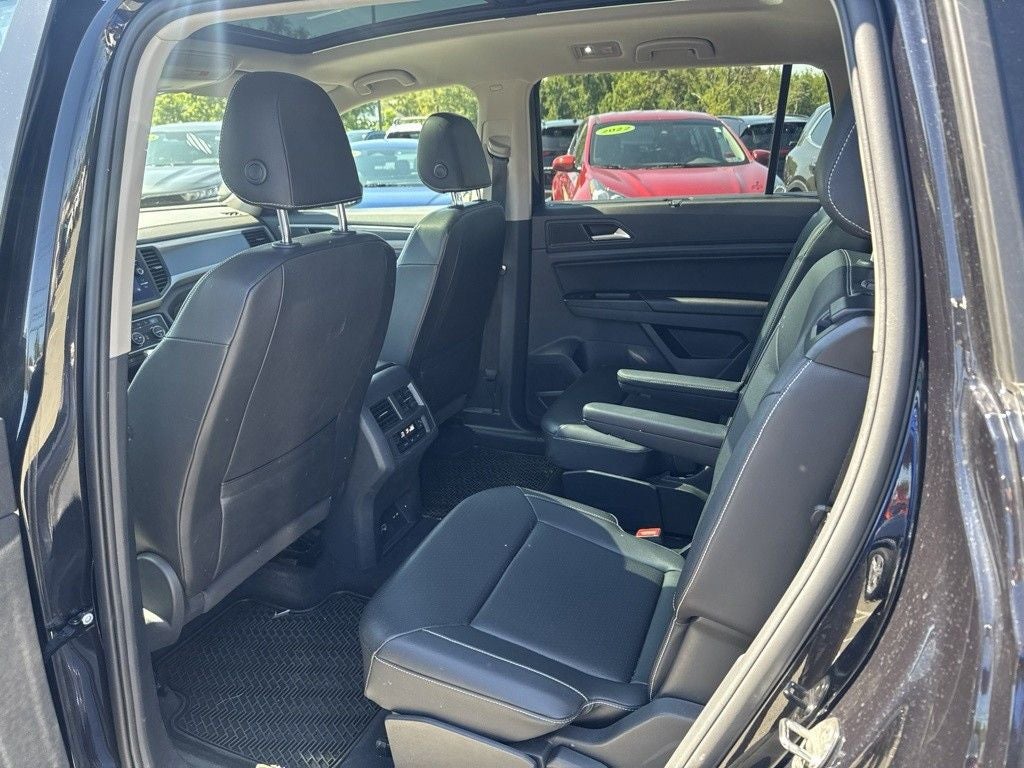 2021 Volkswagen Atlas 3.6L V6 SE w/Technology R-Line