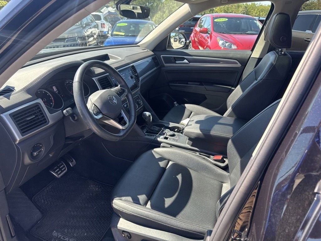 2021 Volkswagen Atlas 3.6L V6 SE w/Technology R-Line
