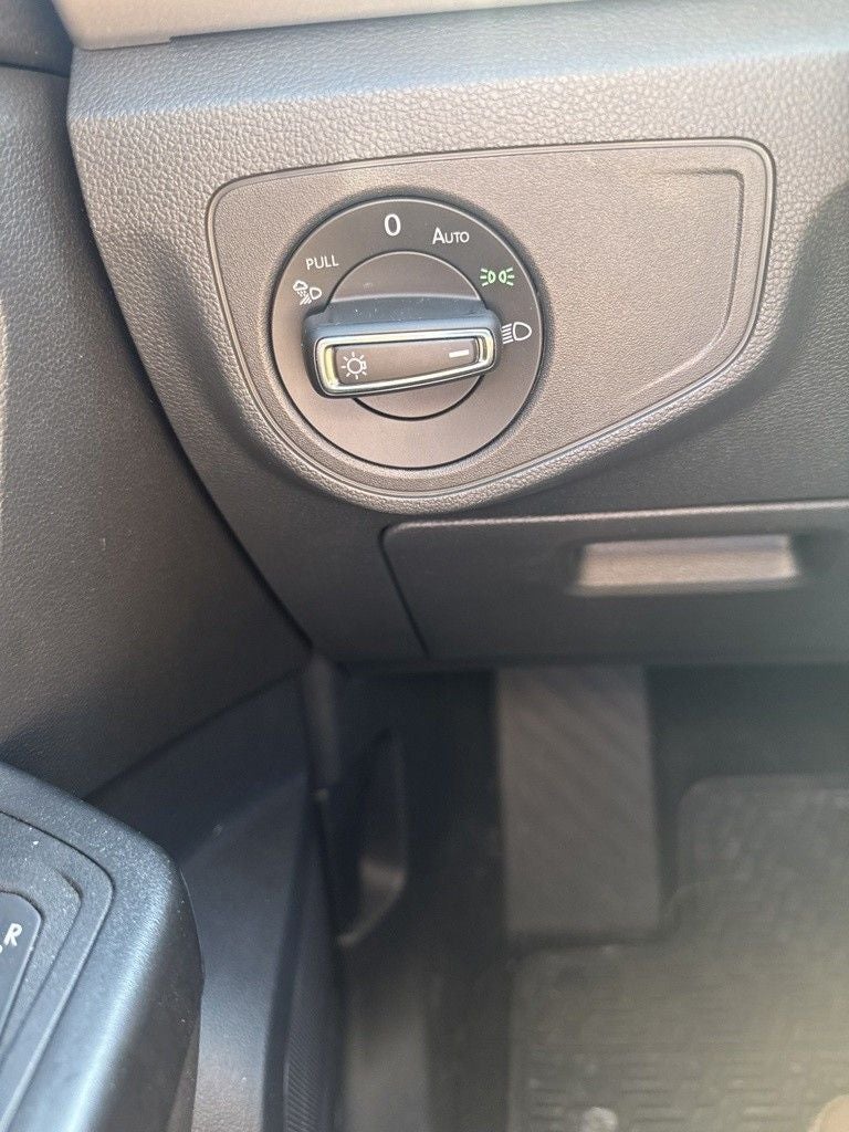 2021 Volkswagen Atlas 3.6L V6 SE w/Technology R-Line