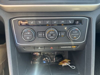 2021 Volkswagen Atlas 3.6L V6 SE w/Technology R-Line