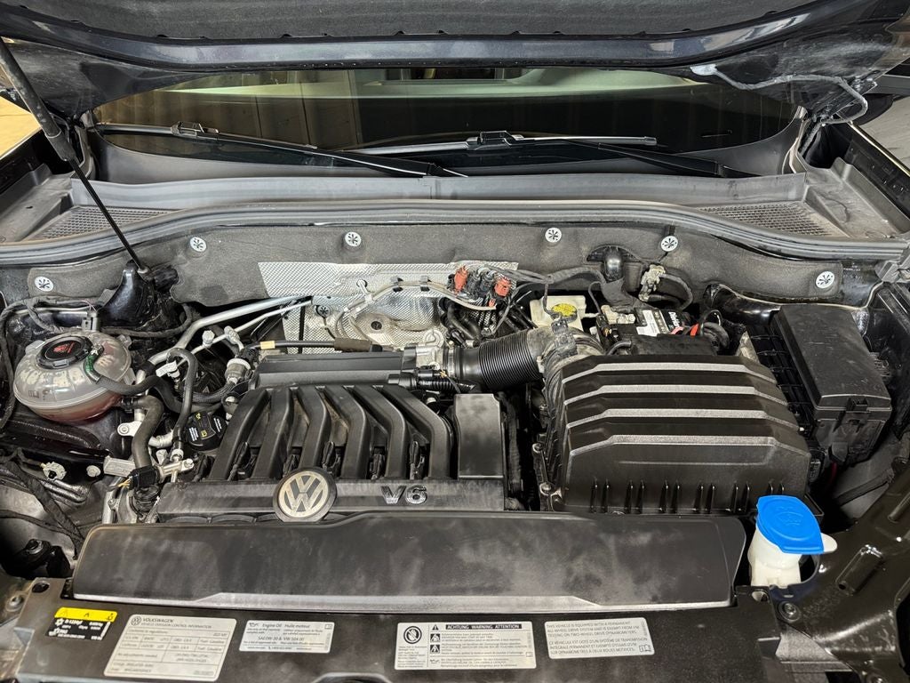 2021 Volkswagen Atlas 3.6L V6 SE w/Technology R-Line