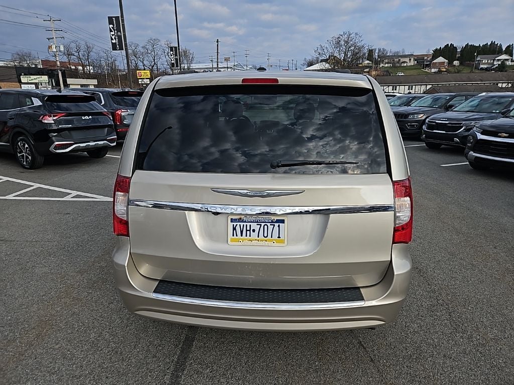 2014 Chrysler Town & Country Touring