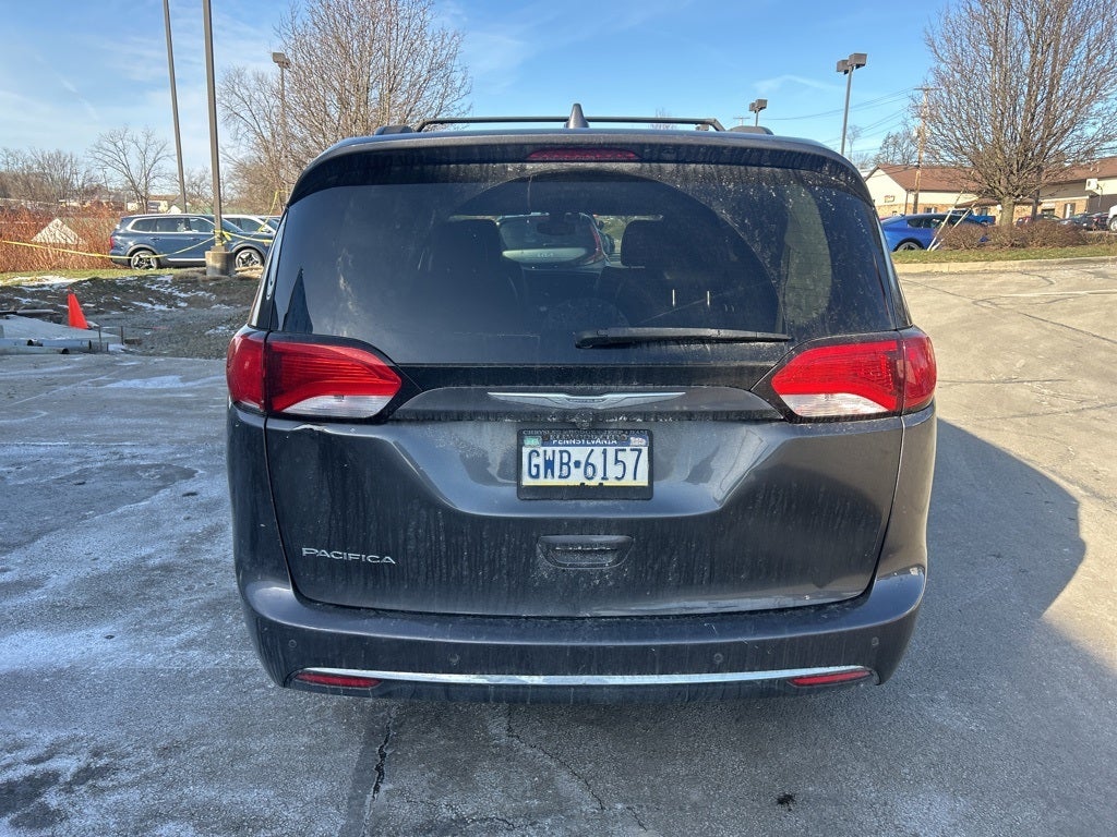 2017 Chrysler Pacifica Touring L