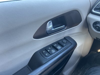 2017 Chrysler Pacifica Touring L