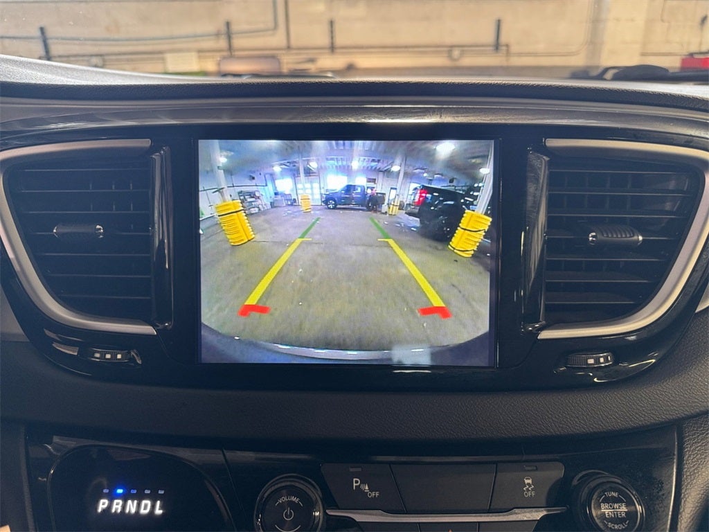 2020 Chrysler Pacifica Hybrid Touring DVD