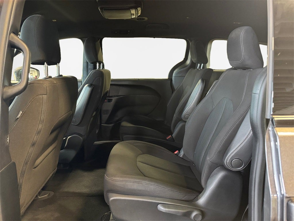 2020 Chrysler Pacifica Hybrid Touring DVD