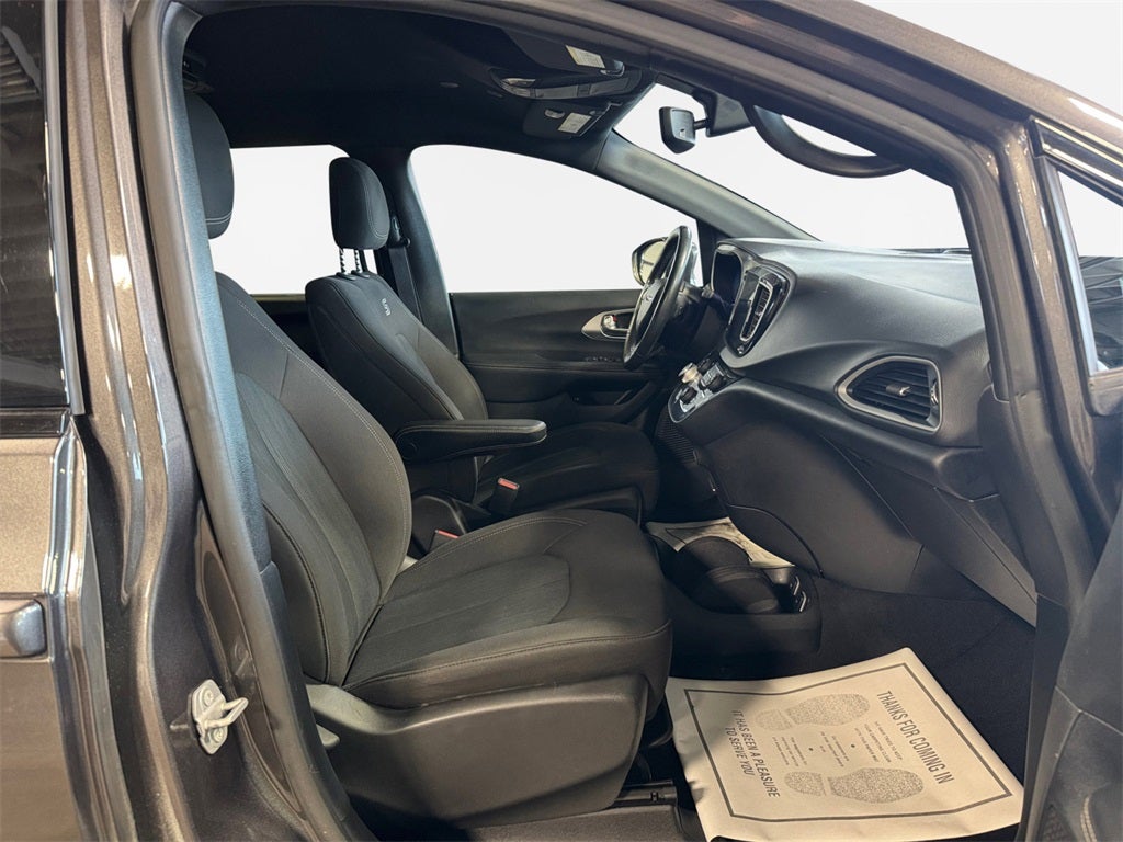 2020 Chrysler Pacifica Hybrid Touring DVD