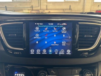 2020 Chrysler Pacifica Hybrid Touring DVD