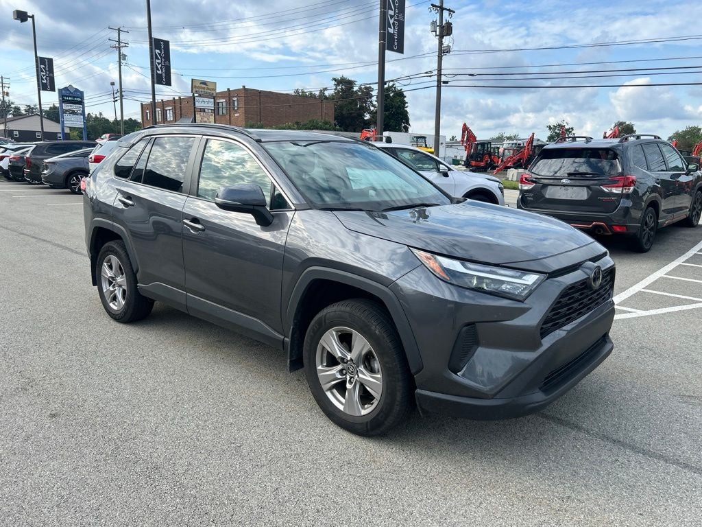 2023 Toyota RAV4 XLE MOON RF