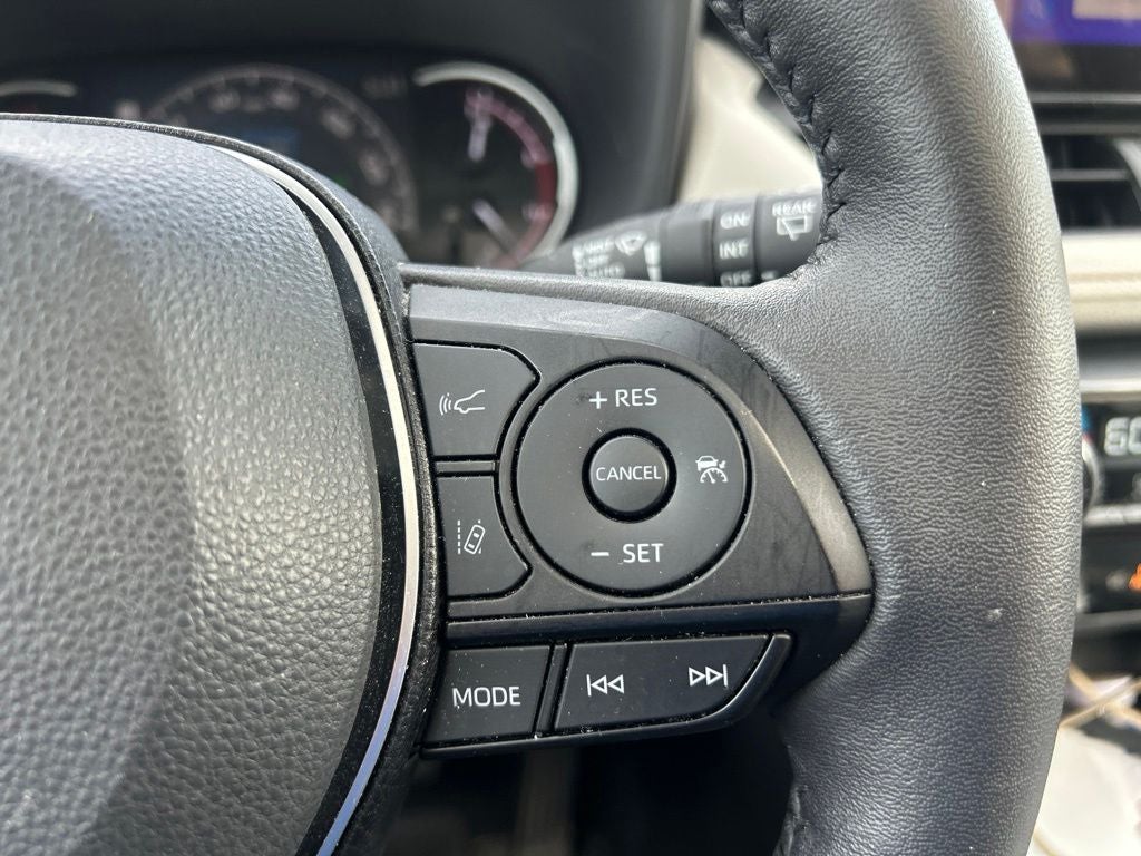 2023 Toyota RAV4 XLE MOON RF