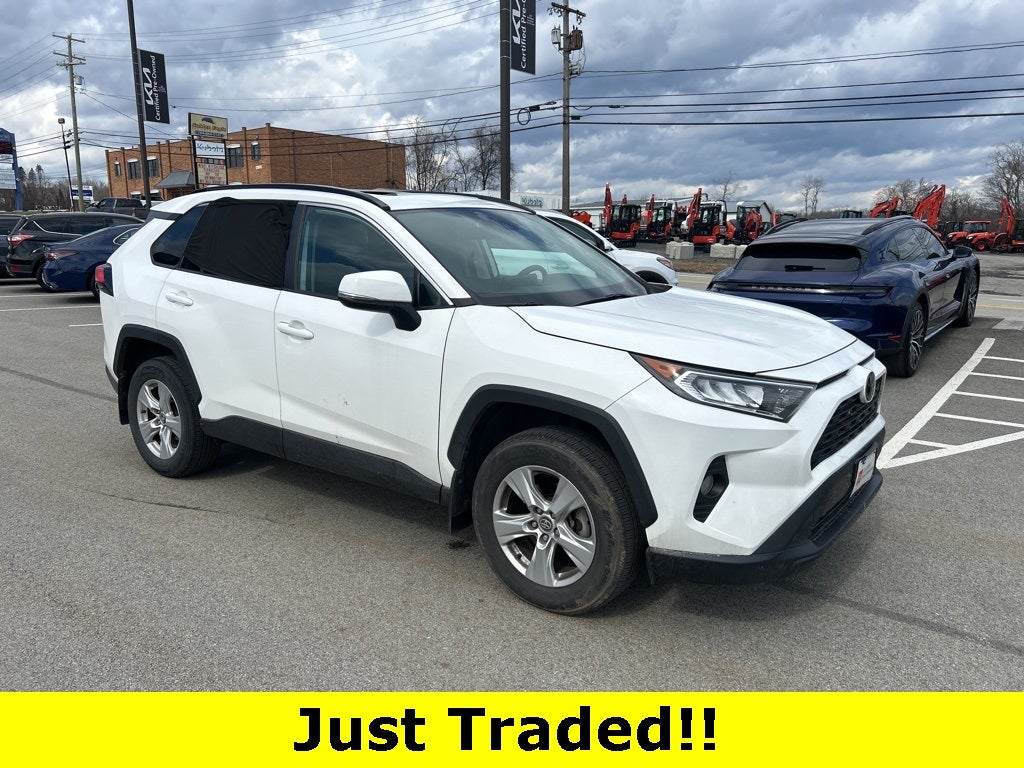 2020 Toyota RAV4 XLE