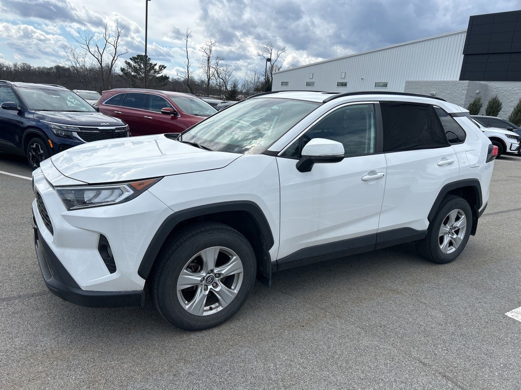 2020 Toyota RAV4 XLE