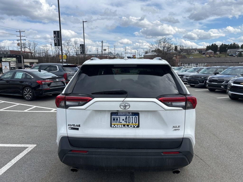 2020 Toyota RAV4 XLE