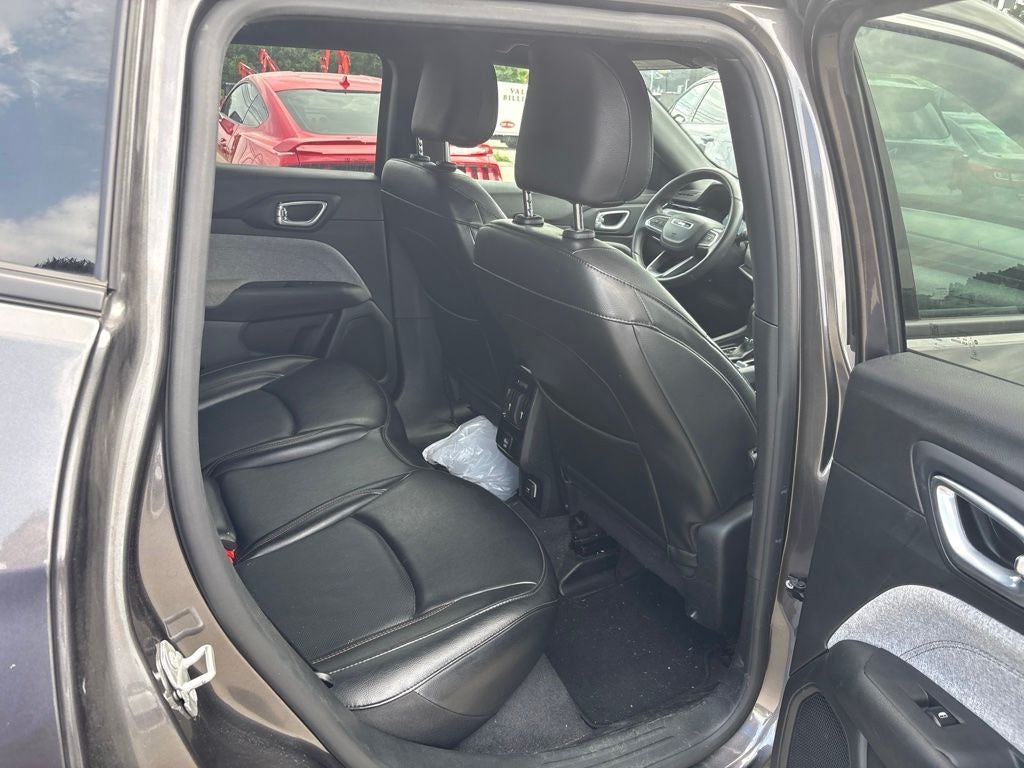 2023 Jeep Compass Latitude Lux