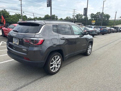 2023 Jeep Compass Latitude Lux