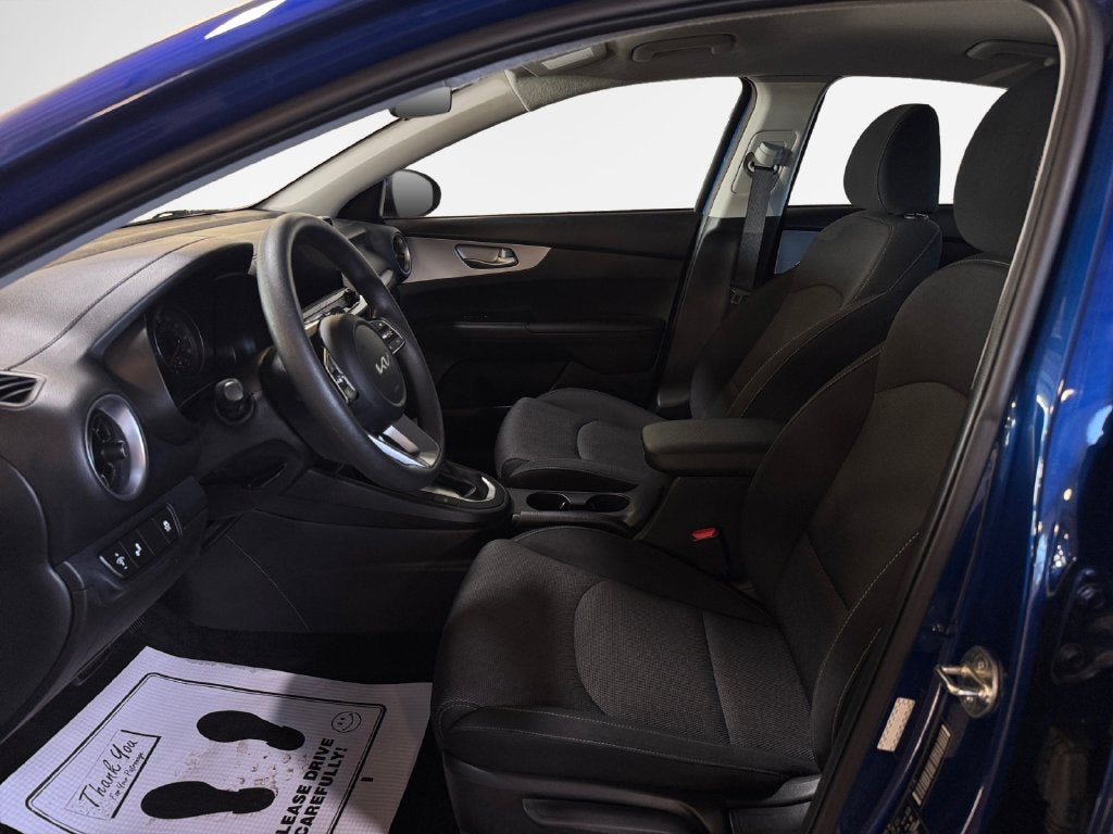 2023 Kia Forte LXS Technology Pkg