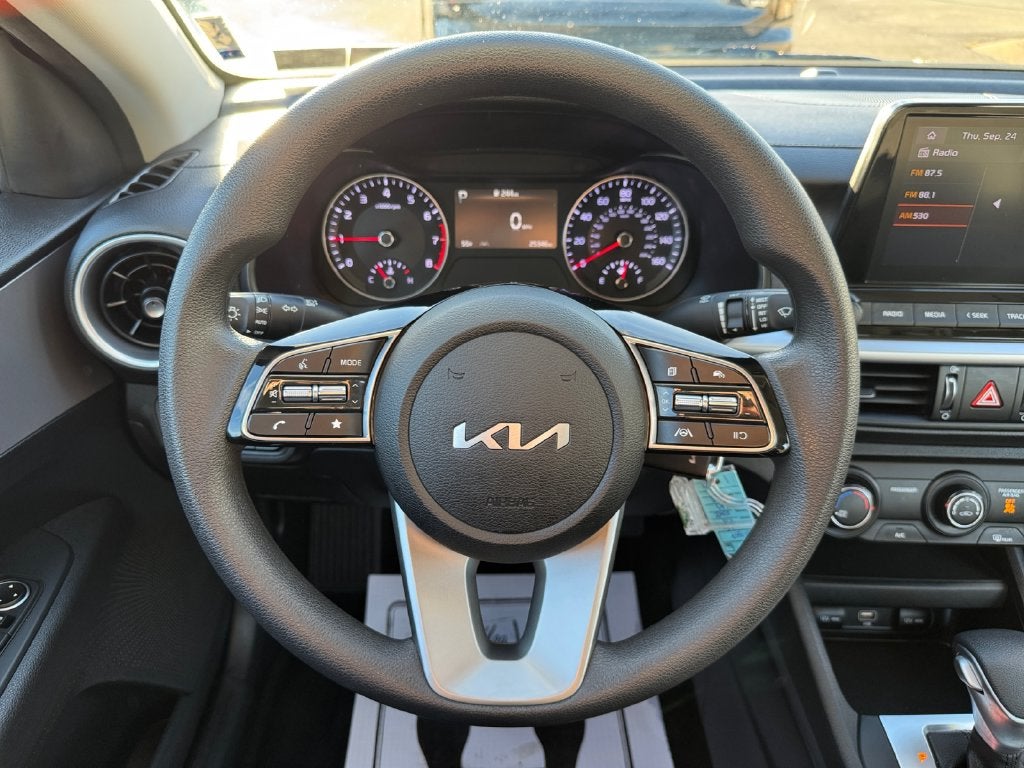 2023 Kia Forte LXS Technology Pkg