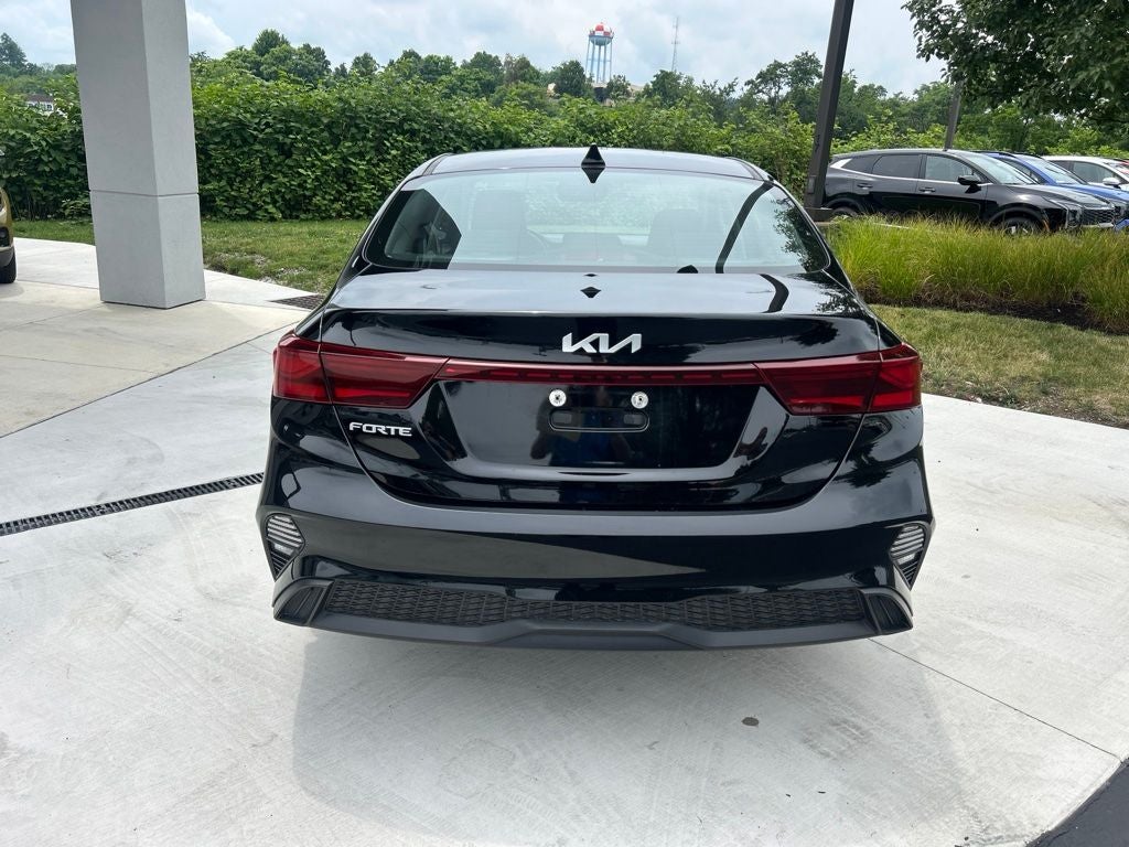 2022 Kia Forte Base