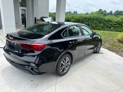 2022 Kia Forte Base