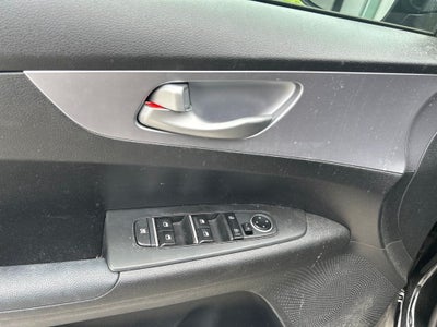 2022 Kia Forte Base