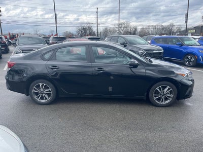 2023 Kia Forte LXS Technology Pkg