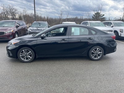 2023 Kia Forte LXS Technology Pkg