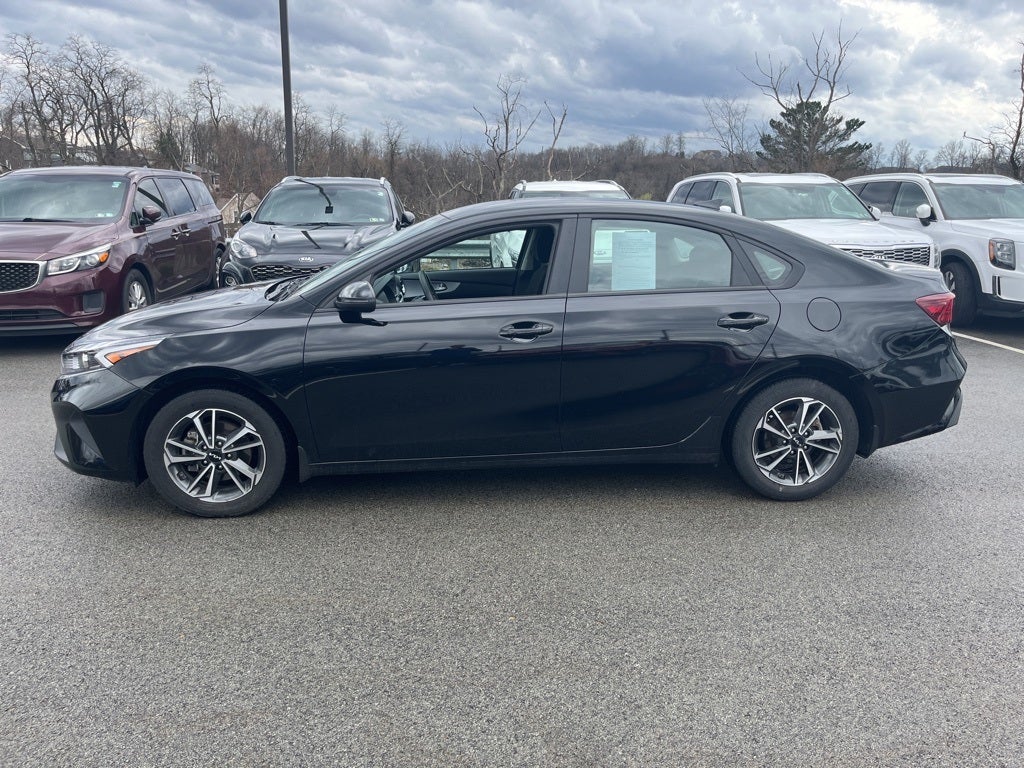 2023 Kia Forte LXS Technology Pkg