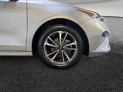 2023 Kia Forte LXS Technology Pkg