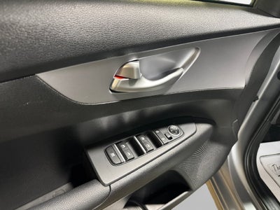 2023 Kia Forte LXS Technology Pkg