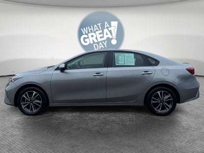 2023 Kia Forte LXS Technology Pkg