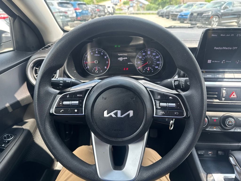 2023 Kia Forte LXS Technology Pkg
